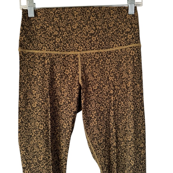 EVERLANE 25” The Perform High Rise Black Breen Floral Ankle Leggings - Picture 12 of 15